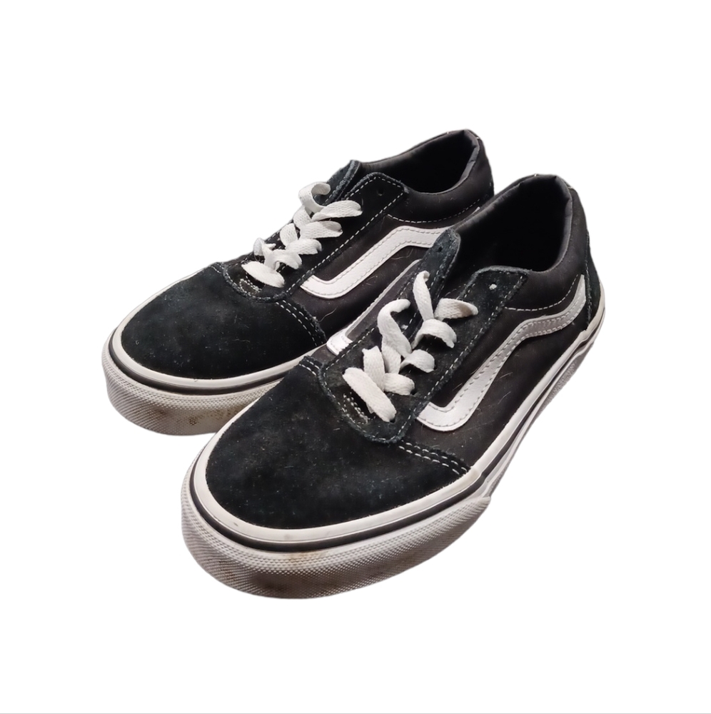 Youth Van's